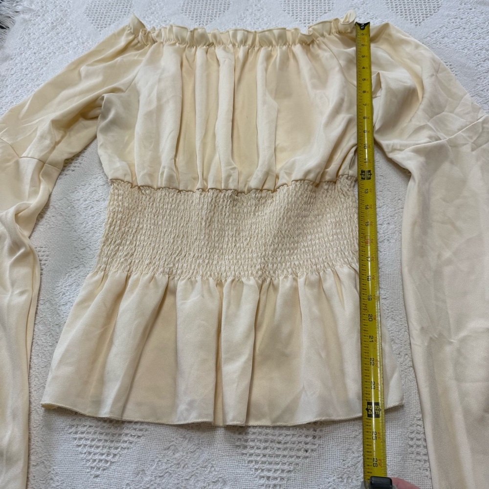Renaissance Off the Shoulder Bell Sleeve Flowy Shirt (L?XL?) - Picture 4 of 5